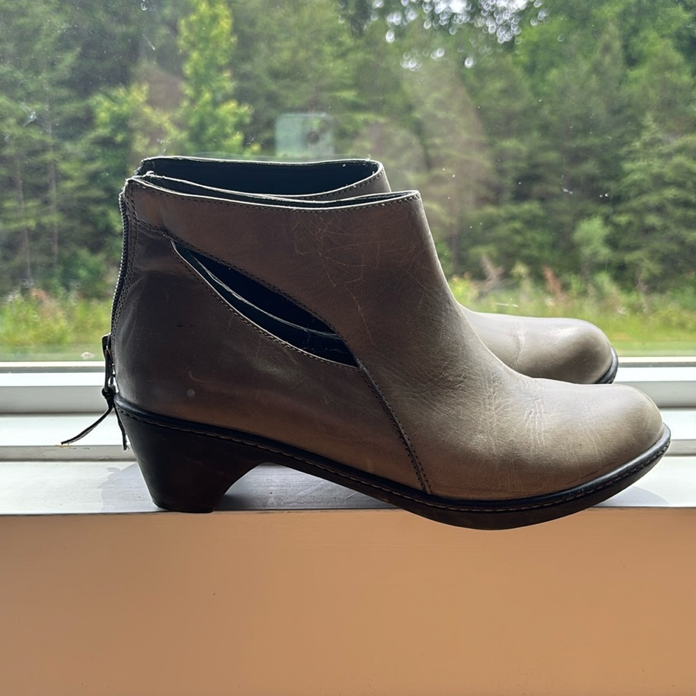 Dansko Gray Bonita Cutout Ankle boots